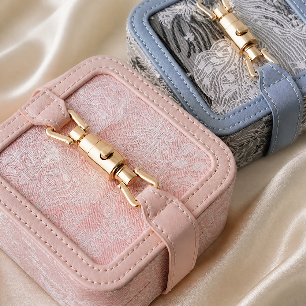 jewelry gift box
travel jewelry case
jewelry holder box
jewellery organizer box
mini jewelry storage
jewelry box for women