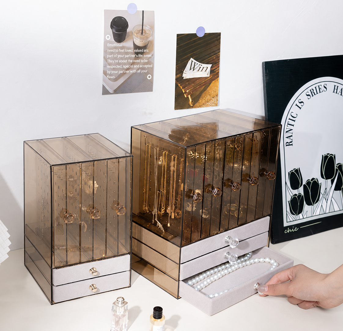 champagne jewelry box
5 open 3 drawer organizer
large acrylic cosmetic box
velvet jewelry storage tall
luxury jewelry box