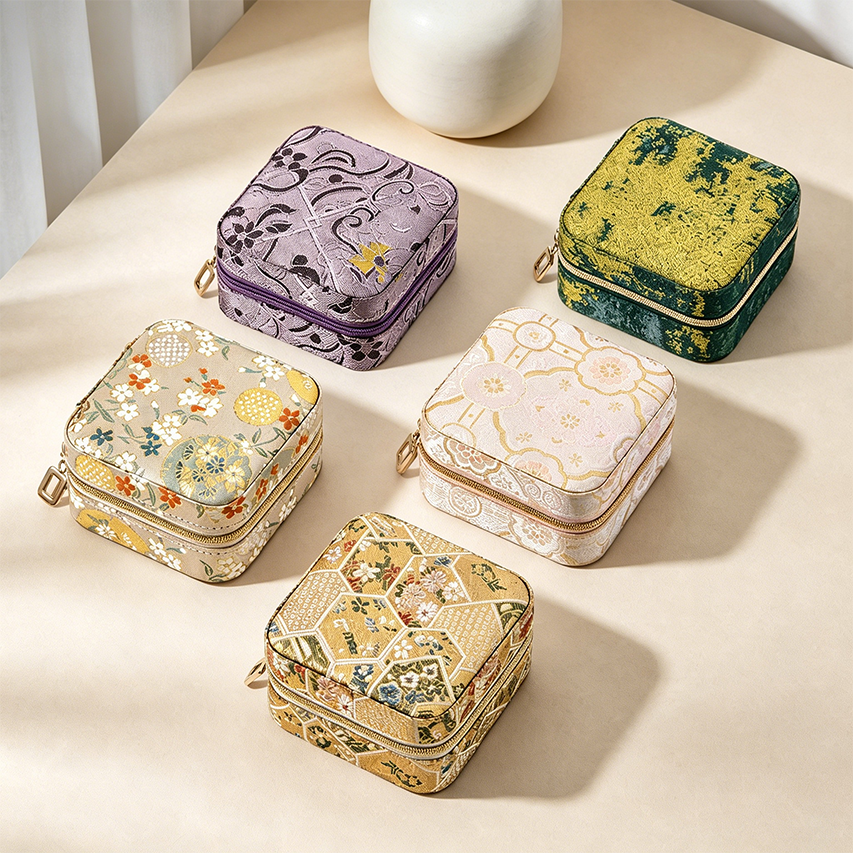 Retro Chinese Style Travel Jewelry Box, Jacquard Weave PU Leather Portable Jewelry Organizer Case for Necklaces, Rings & Earrings