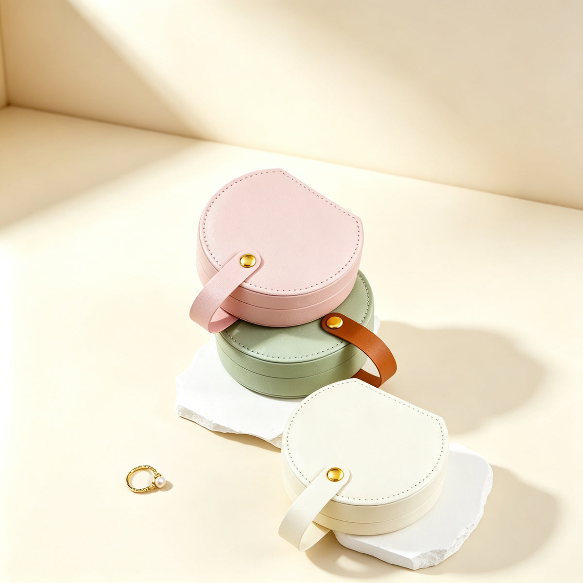 Semi-circular PU Leather Mini Jewelry Case, Portable Travel Jewelry Organizer for Rings, Earrings & Necklaces