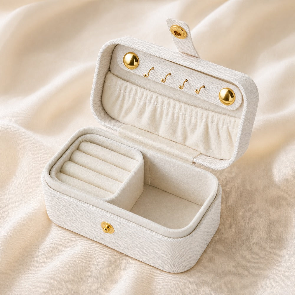 travel jewelry box
portable jewelry organizer
mini jewelry case
PU leather jewelry box
jewelry storage box
ring earring necklace organizer
small jewelry box